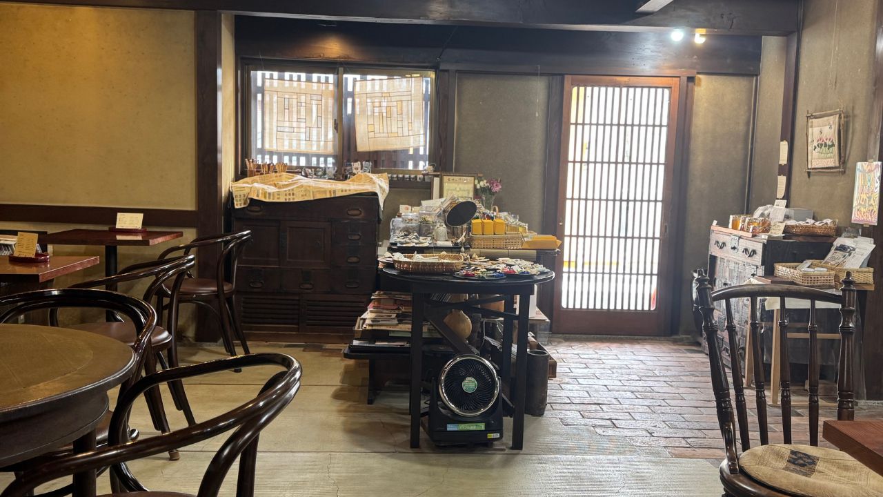 カフェギャラリー結