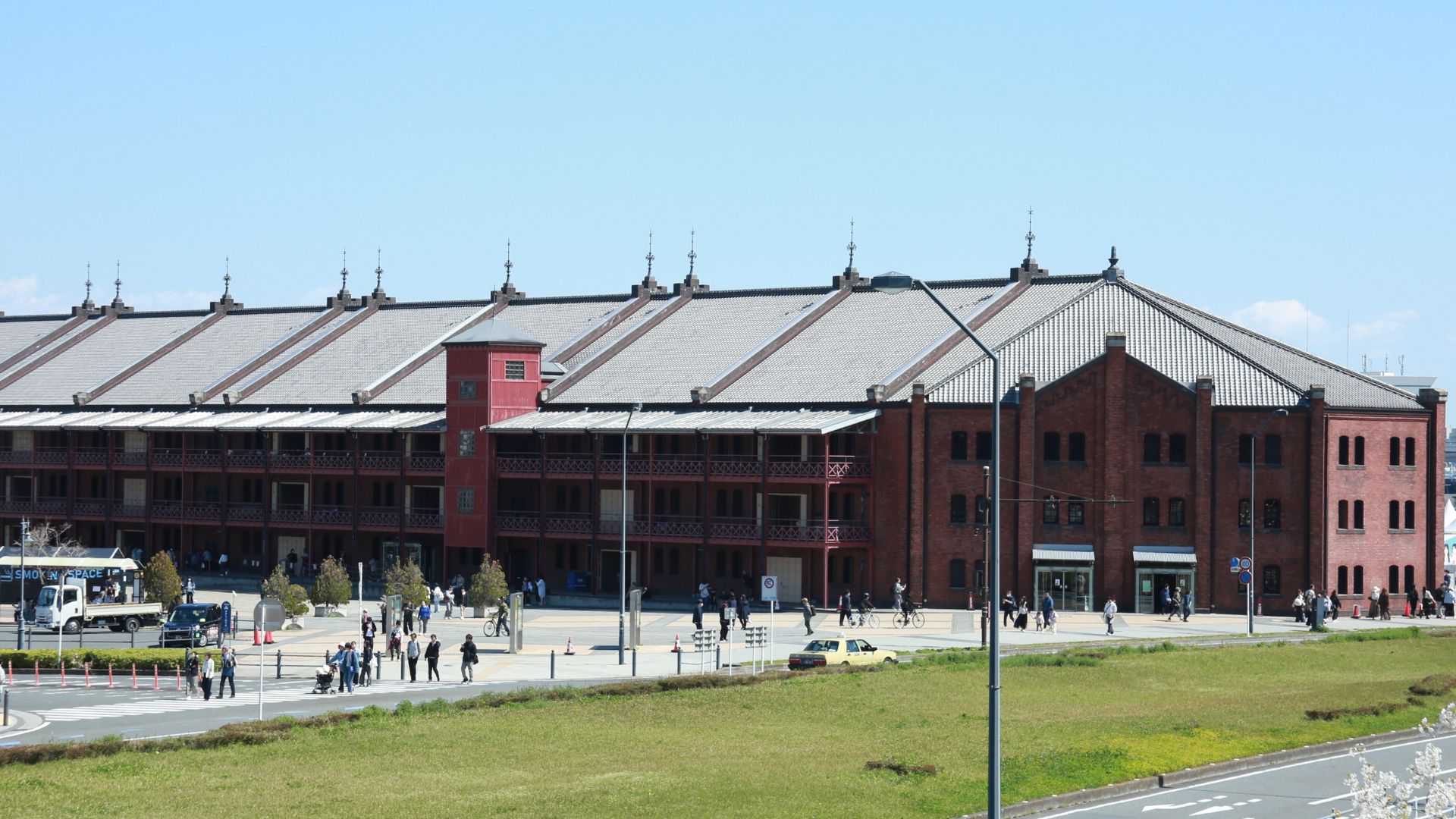 bills 横浜赤レンガ倉庫